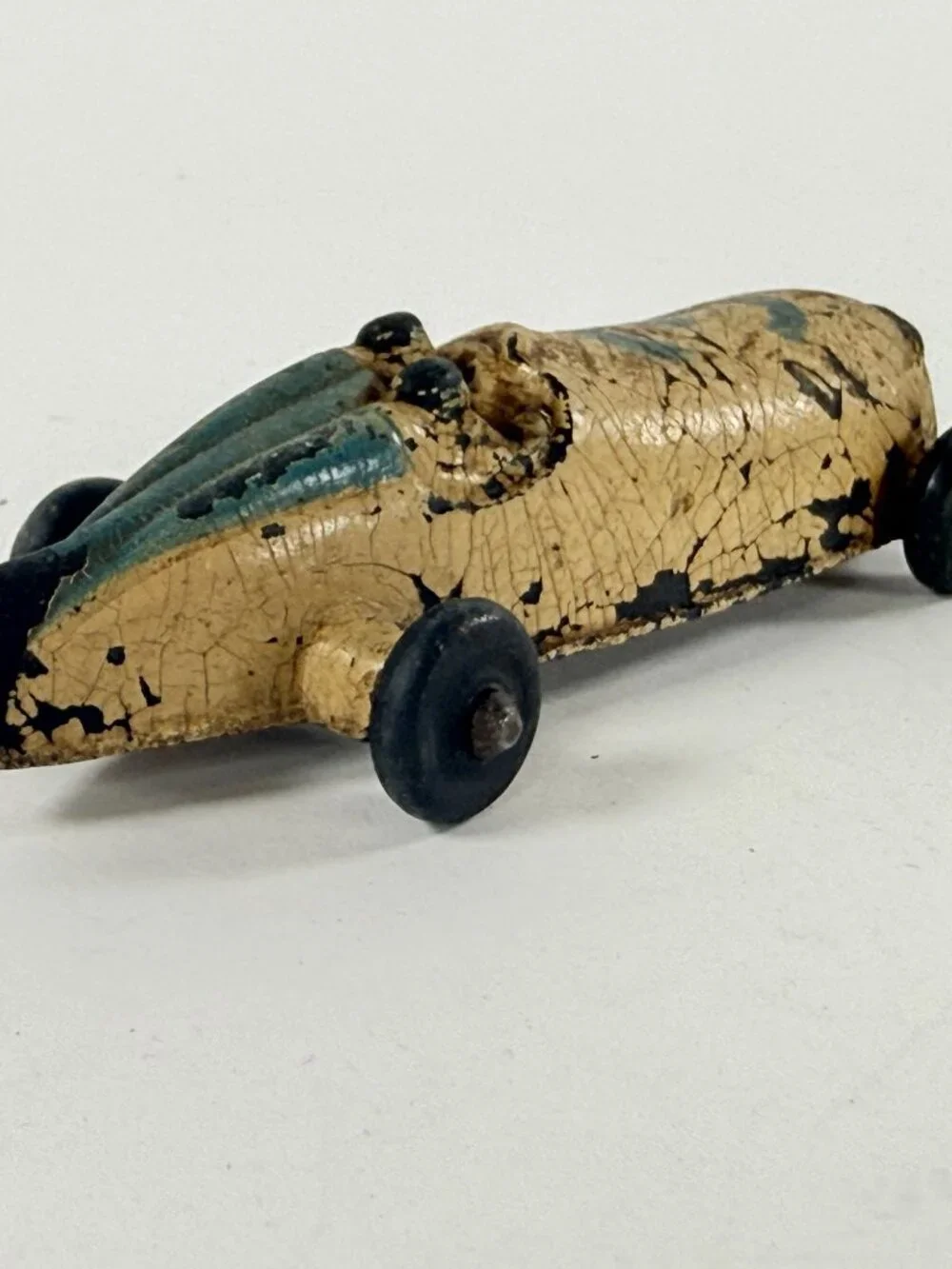 Vintage 1930s Sun Rubber Boat Tail Race Car Vintage Original Tires Display Toy C